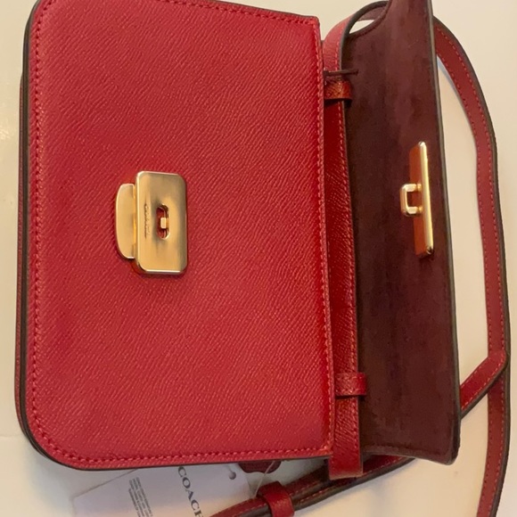 Authentic Coach Red Shoulder/Crossbody Bag - Picture 3 of 16